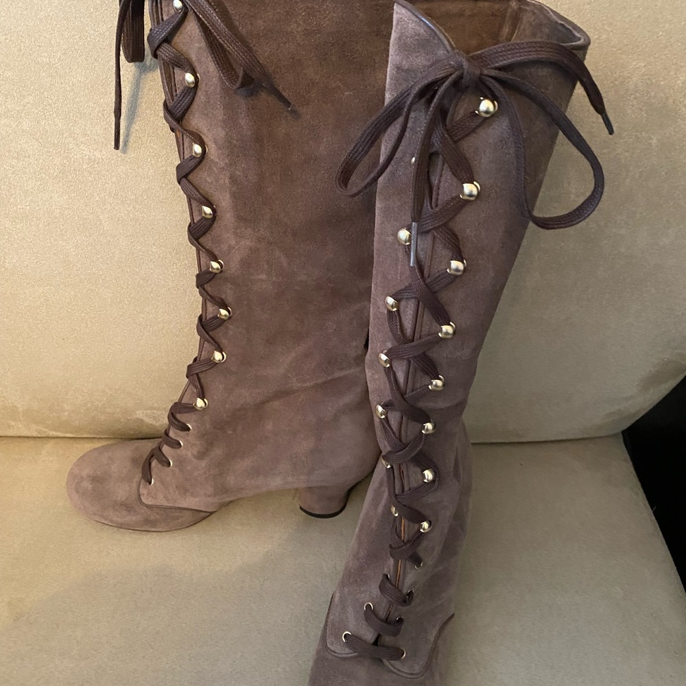 CHIE vintage suede boots. - Picture 9 of 11